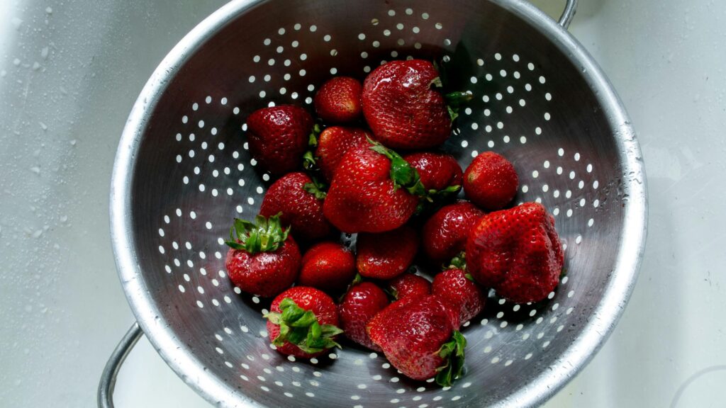 Are Strawberries High In Fiber